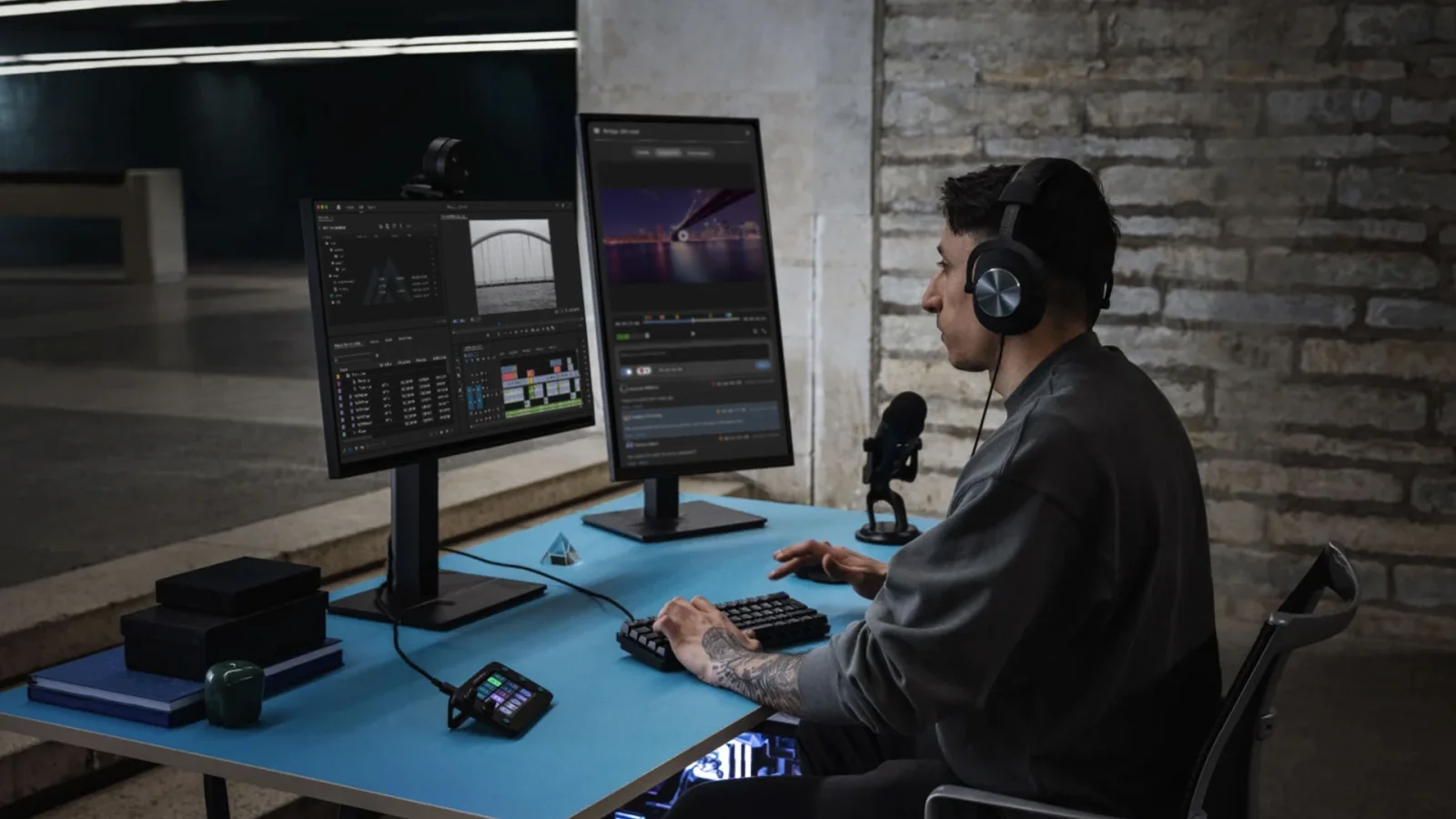 dual monitor - Blank for Michael